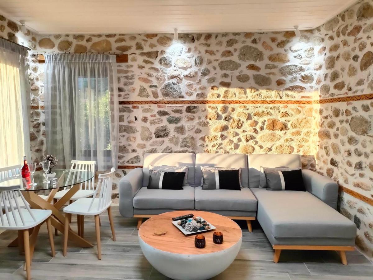Dream Nest Meteora Apartment Kalampáka Ngoại thất bức ảnh
